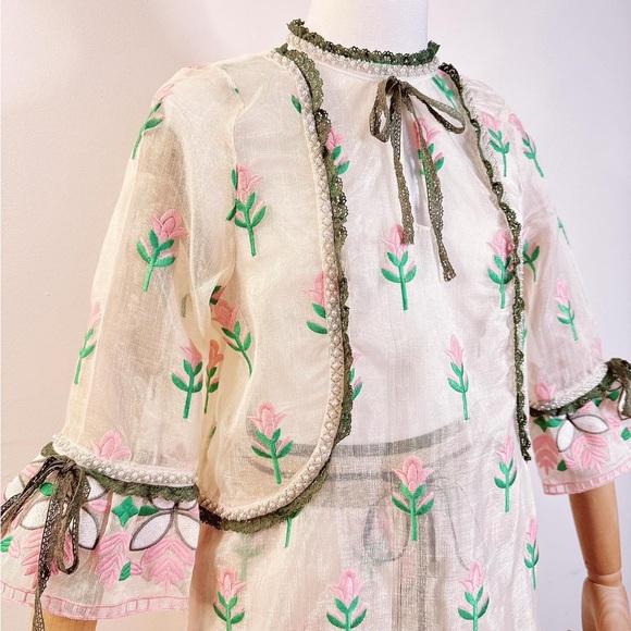 Set of Floral Embroidered Sheer Blouse and Jogger pant in Pink - Picture 3 of 8